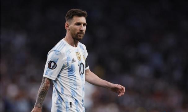 板凳坐穿！杨瀚森连续5场未登场 见证开拓者被压哨三分绝杀吞连败